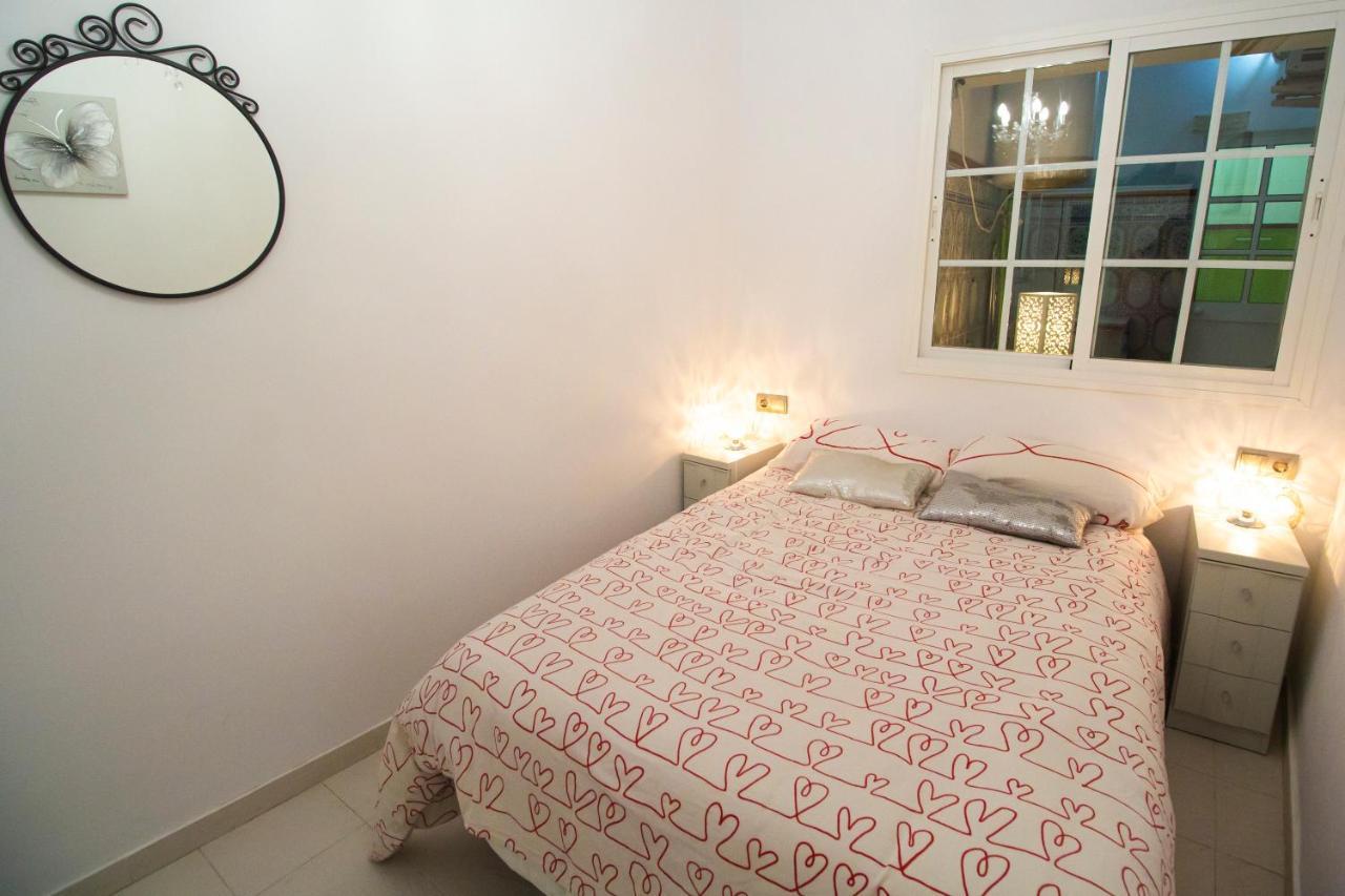Simplyhosted Isabel La Catolica Apartment Cadiz
